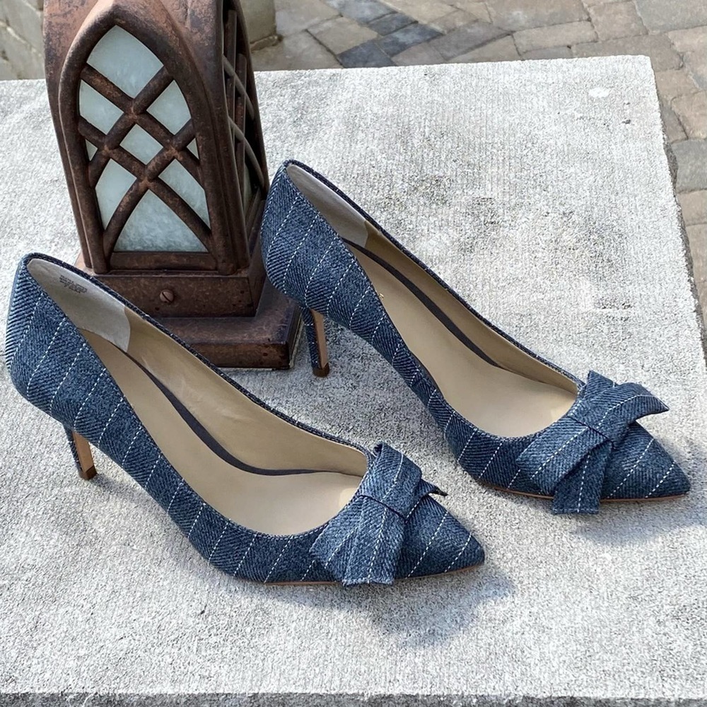 Ann Taylor Yolanda Bow Pumps Striped Sz 7.5 Medium